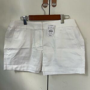 Cute semi-formal white shorts